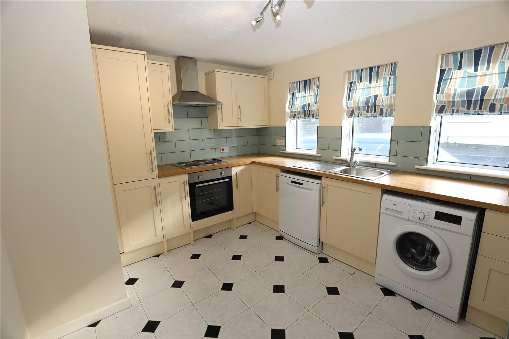 5 Eastgate Mews, Cowbridge, CF71 7DY